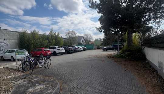 Bild von DARMSTADT-GRIESHEIM: Wohn-und Geschäftshaus bestehend aus 5 WHG, 1 Gewerbe & großes Grundstück!