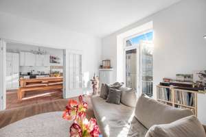 Helle und stilvolle Altbauwohnung mit Aufzug direkt in die Wohnung und zwei Balkonen – Die vollständige Adresse der Immobilie erhältst du vom Anbieter., 80335 Sankt Benno, München – Vorschaubild 16