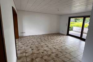 Großzügige Maisonette-Wohnung mit Terrasse und Garage in Dortmund-Hombruch – Baroper Landwehr 10, 44225 Barop, Dortmund – Vorschaubild 2