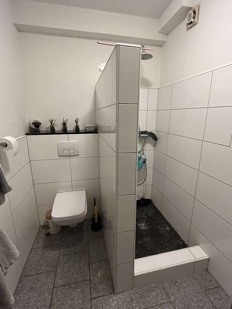 Immobilie in Auetal - Willkommen im neuen Zuhause!
Einfamilienhaus (mit ELW), ideal auch für Mehrgenerationenfamilien ode - Bild 0