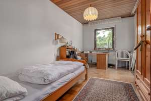 "Charmantes EFH (freistehend) mit großem Potenzial auf einer Ebene" – Die vollständige Adresse der Immobilie erhältst du vom Anbieter., 65207 Naurod, Wiesbaden – Vorschaubild 6