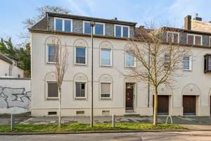 Aachen: Solide Kapitalanlage mit 5 Wohneinheiten und Werkstatt in absoluter Top Lage von Aachen