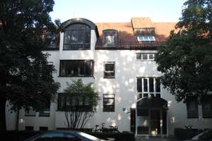 Helle 2-Zimmer Dachgeschosswohnung in Schwabing  nächst Engl. Garten u. Münchner Freiheit, Aufzug – Biedersteiner 59a, 80805 Münchner Freiheit, München – Vorschaubild 1
