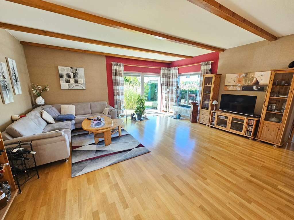 Immobilie in Höhr-Grenzhausen - Von RTI: Großzügiges Anwesen mit zwei Häusern und parkähnlichem Garten in Höhr-Grenzhausen! - Bild 4