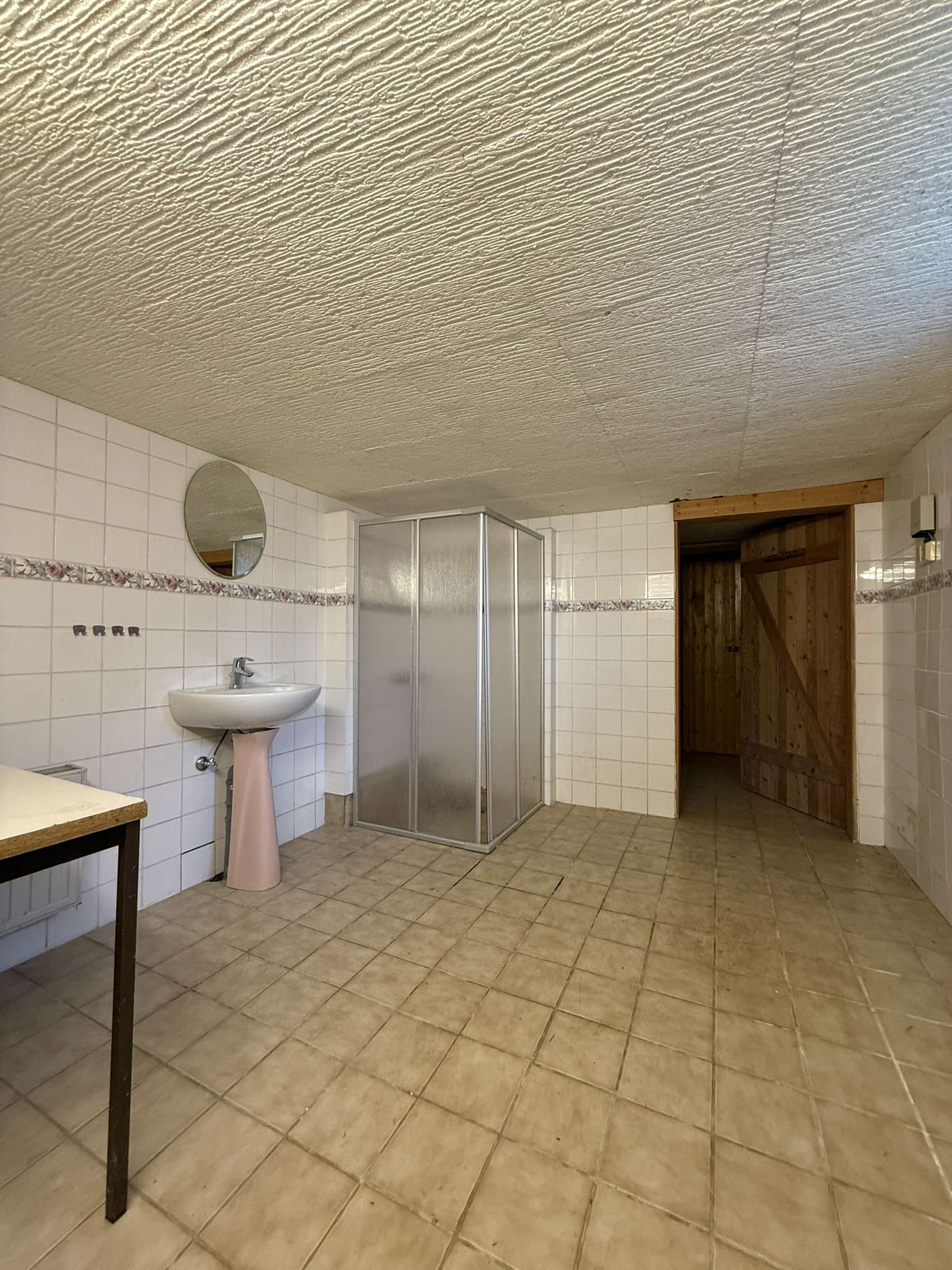 Immobilie in Kölleda - Reihenmittelhaus mit Wellnesskeller in beliebter Wohnlage von Kölleda - Bild 1