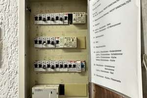 Großzügig Wohnen im klassischen Altbau – Attraktive 3-Zimmer ETW in zentraler Ruhiglage – Die vollständige Adresse der Immobilie erhältst du vom Anbieter., 45144 Frohnhausen, Essen – Vorschaubild 8