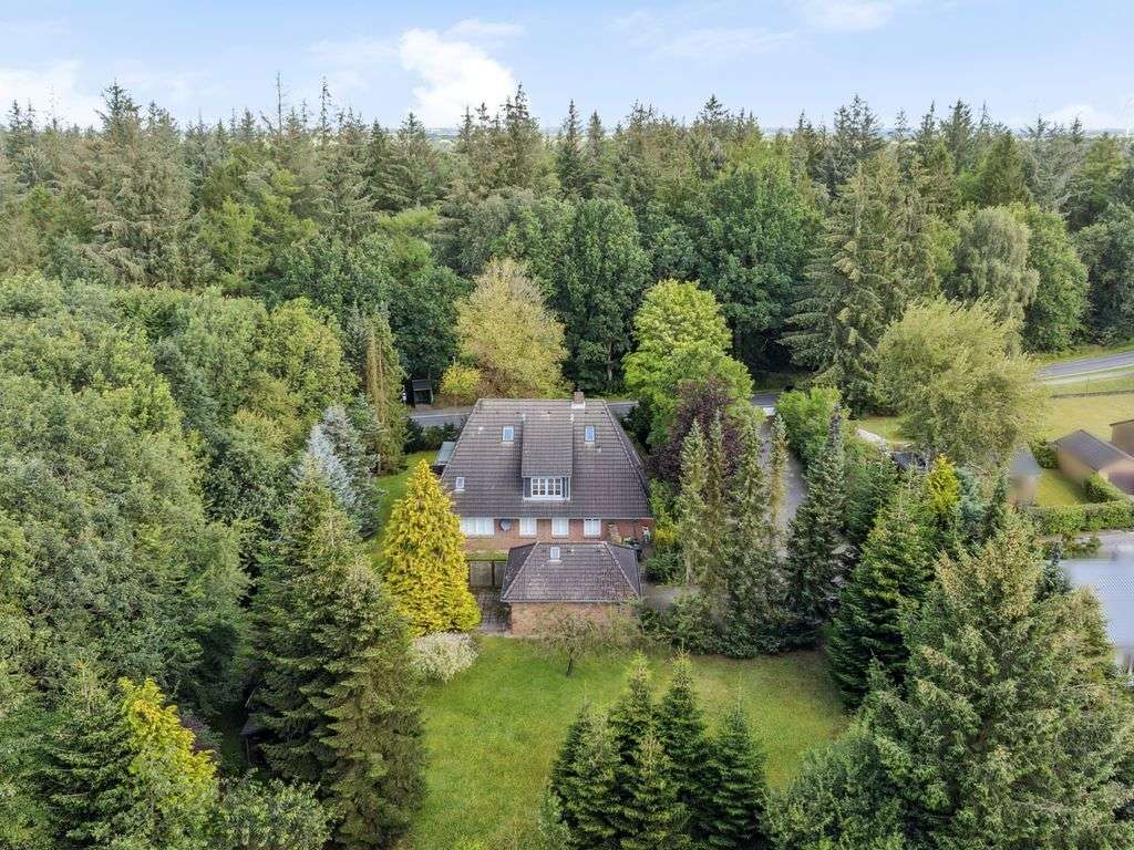 Immobilie in Humptrup - Wohnen, Arbeiten und Entwickeln – Immobilie mit großem Grundstück und Baupotenzial in Küstennähe - Bild 0