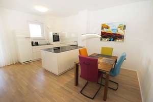 **Furnished**, Luxuriös möblierte 3 Zimmerwohnung im Le Flair – Marc-Chagall-Str. XXX, 40479 Pempelfort, Düsseldorf – Vorschaubild 4