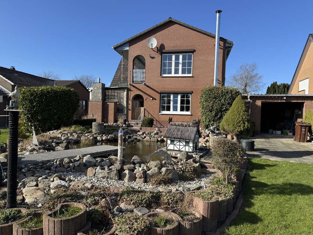 Immobilie in Holzdorf - Einfamilienhaus auf großem Grundstück mit Modernisierungsbedarf - Bild 2