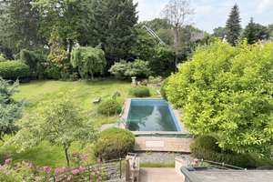 Charaktervolle Villa mit Pool, parkähnlichen Garten und zusätzlichem Grundstück in bevorzugter Lage – Die vollständige Adresse der Immobilie erhältst du vom Anbieter., 30559 Kirchrode, Hannover – Vorschaubild 5
