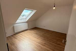 Schicke 2-Zimmer Dachgeschosswohnung in Köln Altstadt & Neustadt-Süd(Rosenstraße) – Köln – Vorschaubild 3