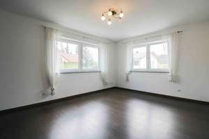 Creme de la Creme: Neuwertiges Einfamilienhaus mit 2 Einfahrten, eine Garage, PV und Solaranlage  – Die vollständige Adresse der Immobilie erhältst du vom Anbieter., 87439 Heiligkreuz/Neuhausen, Kempten (Allgäu) – Vorschaubild 9