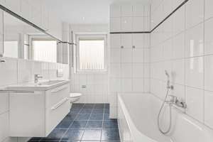 Lichtdurchflutete Maisonette-Whg. mit Garage & EBK & vielfältigen Nutzungsmöglichkeiten!!! – 40489 Wittlaer, Düsseldorf – Vorschaubild 9