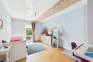Gepflegtes Einfamilienhaus Baujahr 2010 mit Pool, Doppelgarage und Fußbodenheizung – Die vollständige Adresse der Immobilie erhältst du vom Anbieter., 38448 Brackstedt, Wolfsburg – Vorschaubild 16