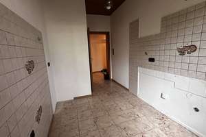 Großzügige 2,5-Zimmer Wohnung im 1. OG in zentraler Lage von Oberhausen-Stadtmitte – Düppelstraße 26/28, 46045 Altstadt-Mitte, Oberhausen – Vorschaubild 8