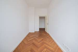 Komfortabler Altbau in Elbnähe. Balkon, Parkett, Carport, und Tageslichtbad mit Wanne. – Hertelstraße 20, 1307 Johannstadt-Nord, Dresden – Vorschaubild 14