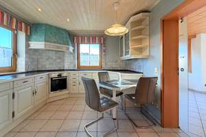 Gepflegtes Einfamilienhaus mit Ferienwohnung, Pool & Photovoltaik – Die vollständige Adresse der Immobilie erhältst du vom Anbieter., 96164 Kemmern – Vorschaubild 8