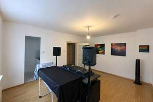Hell, ruhig gelegen, zentral, 2 ZKB, TL- Bad – Die vollständige Adresse der Immobilie erhältst du vom Anbieter., 76133 Innenstadt-West, Karlsruhe – Vorschaubild 2