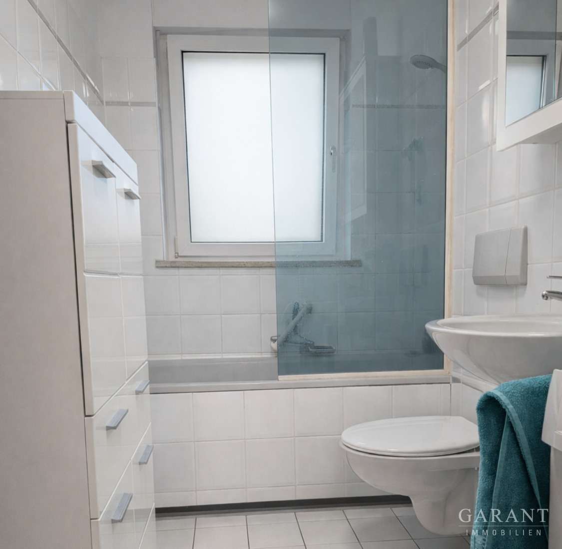 Immobilie in Unterföhring - Stilvolle 3 Zimmer-Wohnung mit Garagenplatz in Unterföhring - Kapitalanlage mit Potenzial - Bild 1