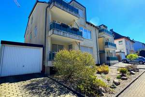 Lichtdurchflutetes Familienzuhause unterm Dach – mit Balkon & Garage