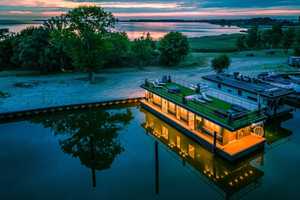 LUXUS Hausboot - 3 Etagen - 100m² Wohnen + 120 m² SONNENTERRASSE - Kamin, Kino, komplett individuell – Potsdam – Vorschaubild 2