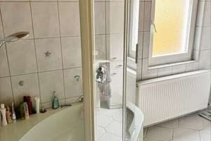 Großzügiges Wohnhaus mit vielseitigen Nutzungsmöglichkeiten und großem Grundstück – Die vollständige Adresse der Immobilie erhältst du vom Anbieter., 91207 Lauf an der Pegnitz – Vorschaubild 19
