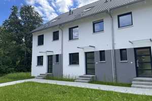 Neubau-Erstbezug Reihenmittelhaus mit Garten, Stellplatz und Einbauküche – Schwarzwald-Baar-Kreis – Vorschaubild 2