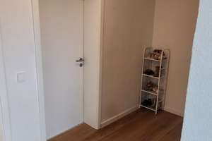 Spacious 4-Room Apartment (Geräumige 4-Zimmer-Wohnung). Heating cost is included in total rent. – Die vollständige Adresse der Immobilie erhältst du vom Anbieter., 40237 Düsseltal, Düsseldorf – Vorschaubild 14