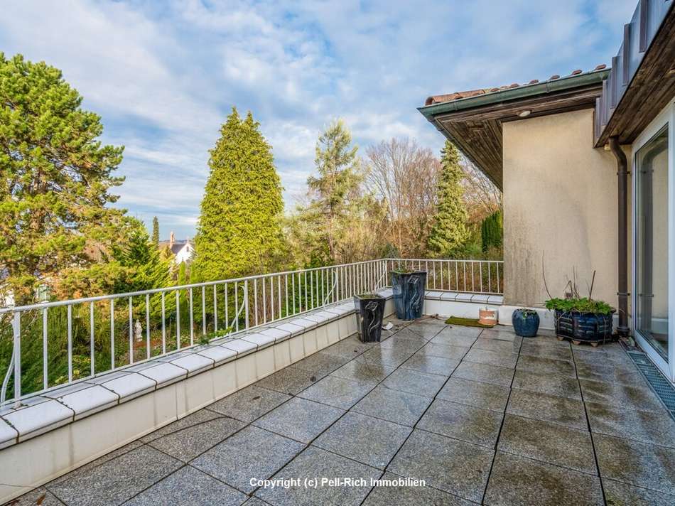 Terrasse Hauptwohnung EG