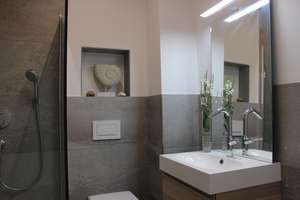 Exklusive, neuwertige und möblierte 1,5-Zimmer-Hochparterre-Wohnung mit EBK in Heilbronn