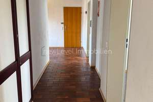 Ihr neues Zuhause in Giengen: 5 Zimmer, 107 m²,  Balkon, Loggia & Garage mit viel Potenzial – Die vollständige Adresse der Immobilie erhältst du vom Anbieter., 89537 Giengen an der Brenz – Vorschaubild 6