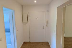 Geräumige 3 Zimmer Wohnung im Herzen von Steglitz! – Forststraße 2, 12163 Steglitz, Berlin – Vorschaubild 2
