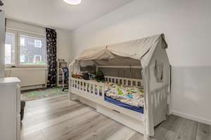 Privat 7-Zim-Reihenhaus mit Potenzial in begehrter Lage nahe Friedberger Warte / IB Hotel, 60389 FFM – 60389 Preungesheim, Frankfurt am Main – Vorschaubild 11