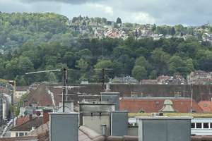 Zwei Wohnungen, ein Deal — Dachgeschossensemble im Herzen von Stuttgart‑West – Die vollständige Adresse der Immobilie erhältst du vom Anbieter., 70176 Rosenberg, Stuttgart – Vorschaubild 2