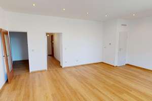 Großzügige helle 2 Zimmer mit großem Wohnzimmer – Die vollständige Adresse der Immobilie erhältst du vom Anbieter., 40225 Bilk, Düsseldorf – Vorschaubild 3