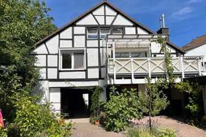 Wachtberg, großzügiges Wohnhaus mit Einliegerwohnung und tollem überdachtem Innenhof – Die vollständige Adresse der Immobilie erhältst du vom Anbieter., 53343 Wachtberg – Vorschaubild 11