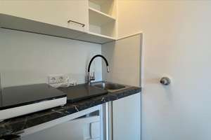 MÖBLIERTES SINGLE-APARTMENT IN RUHIGER LAGE VON REUTTI – Die vollständige Adresse der Immobilie erhältst du vom Anbieter., 89233 Neu-Ulm – Vorschaubild 6