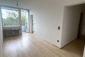 Schöne 4-Zimmerwohnung mit 2 Balkonen in Köln-Neubrück – Weismantelweg 12, 51109 Neubrück, Köln – Vorschaubild 4