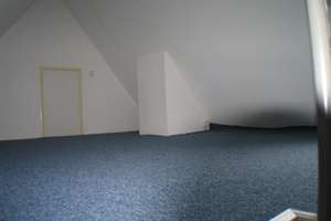 Attraktive, helle 3-Zimmer-DG-Wohnung, Ingolstadt-Süd, gute Anbindung – Kothauer Str. 46, 85053 Südost, Ingolstadt – Vorschaubild 12