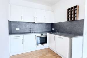 Willkommen Zuhause: großzügige 2-Zi-Wohnung mit Balkon und Markenküche – Rudolf-Dyckerhoff-Straße 3a, 65203 Biebrich, Wiesbaden – Vorschaubild 2