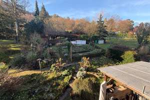 Große Maisonettewohnung (135 qm) in Top-Halbhöhenlage * 3 Balkone * 2 Garagen * Garten