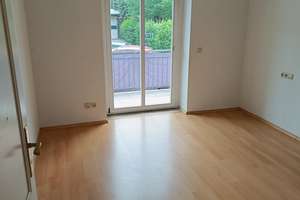 3-Zimmer-Wohnung mit SÜDBALKON in der Zwickauer-Nordvorstadt zu vermieten! – Lassallestraße 34, 8058 Nordvorstadt, Zwickau – Vorschaubild 3