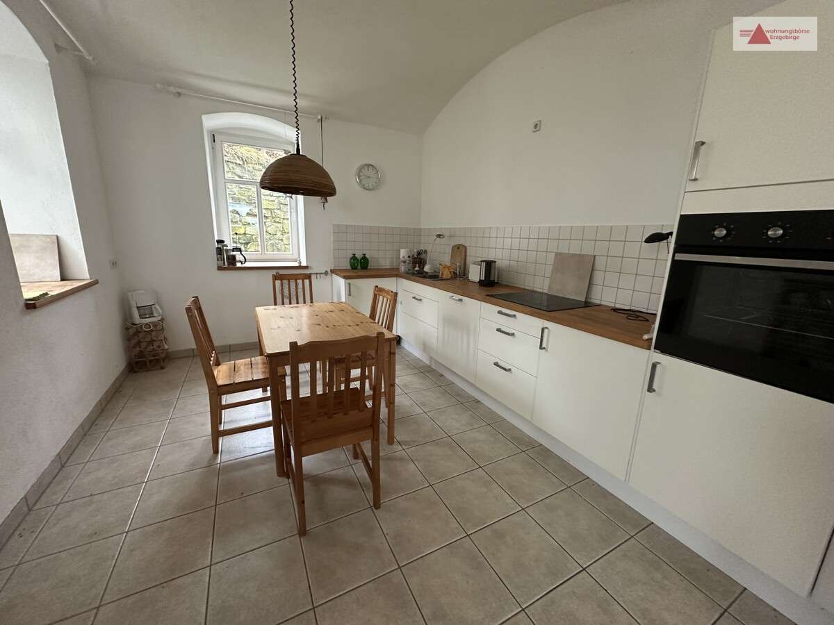 Immobilie in Grünhainichen - Wohnen & Vermieten: 6 Wohnungen, Dreiseitenhof & 6.123 m² Grundstück in Grünhainichen bei Chemnitz - Bild 0