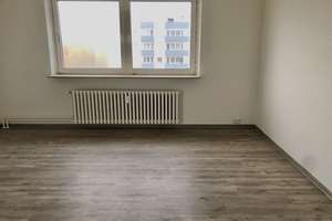 Kürzlich renovierte Wohnung für die kleine Familie – Skandinaviendamm 225, 24109 Mettenhof, Kiel – Vorschaubild 4