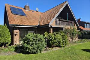 Geräumiges Zweifamilienhaus mit 3 Garagen in toller Lage von Wolfsburg Hehlingen! – Die vollständige Adresse der Immobilie erhältst du vom Anbieter., 38446 Hehlingen, Wolfsburg – Vorschaubild 1