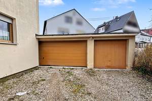 Attraktives Mehrfamilienhaus mit Potential in verkehrsgünstiger Lage in Augsburg-Lechhausen – Die vollständige Adresse der Immobilie erhältst du vom Anbieter., 86165 Lechhausen-Süd, Augsburg – Vorschaubild 2