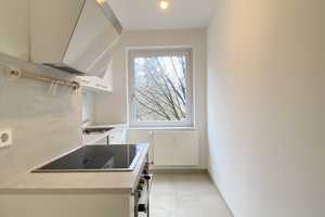 Schöne 1 Zimmerwohnung mit Einbauküche – Lachnerstraße 11, 22083 Hamburg – Vorschaubild 2