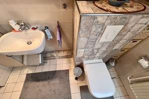 Sehr schönes und modernisiertes 1-2 Familienhaus mit großer PV Anlage  – Die vollständige Adresse der Immobilie erhältst du vom Anbieter., 38272 Burgdorf – Vorschaubild 12
