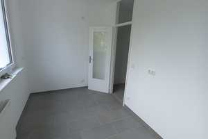 Moderne 3-Zimmerwohnung mit Balkon sucht neuen Mieter. – Kissinger Straße 10, 40229 Düsseldorf – Vorschaubild 4