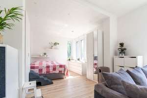 Liebevoll saniertes Einfamilienhaus mit vermieteter Einliegerwohnung. 178m². Einzugsfertig. – Die vollständige Adresse der Immobilie erhältst du vom Anbieter., 42719 Wald, Solingen – Vorschaubild 10